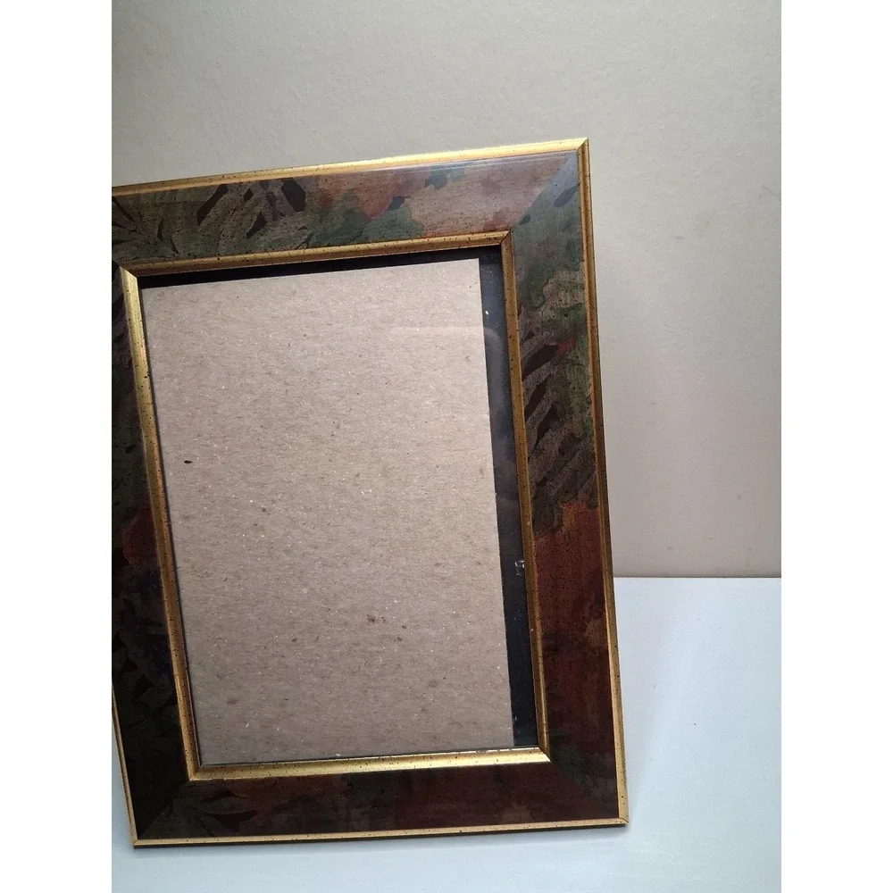 Vintage 5x7 Picture Frame Multicolor Leaf Pattern Gold Trim